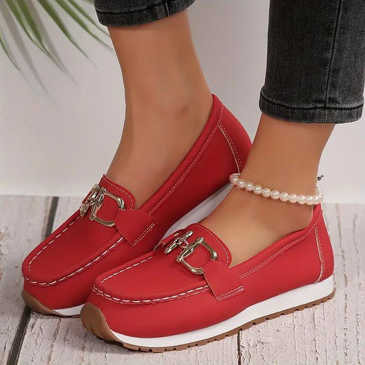 Stilla | Metallic Buckle Slip On Vandresko Damesko