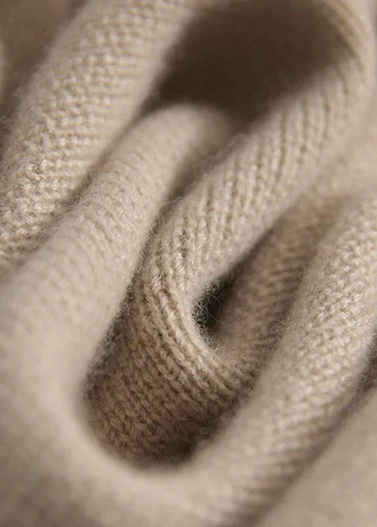 Stilla | Pullover med rullekrave og knapliste