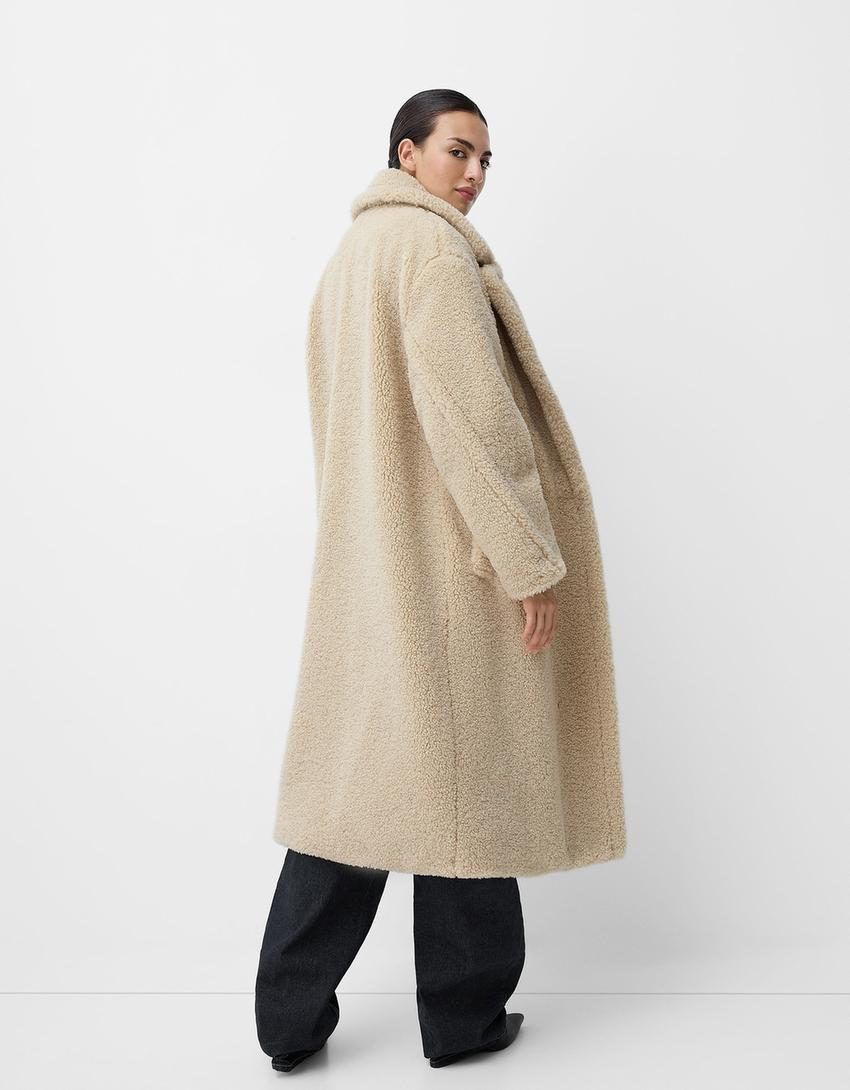 Stilla | Behagelig Dame Størrelse Overcoats Stilfuld Kunstpels med Varm Elegance