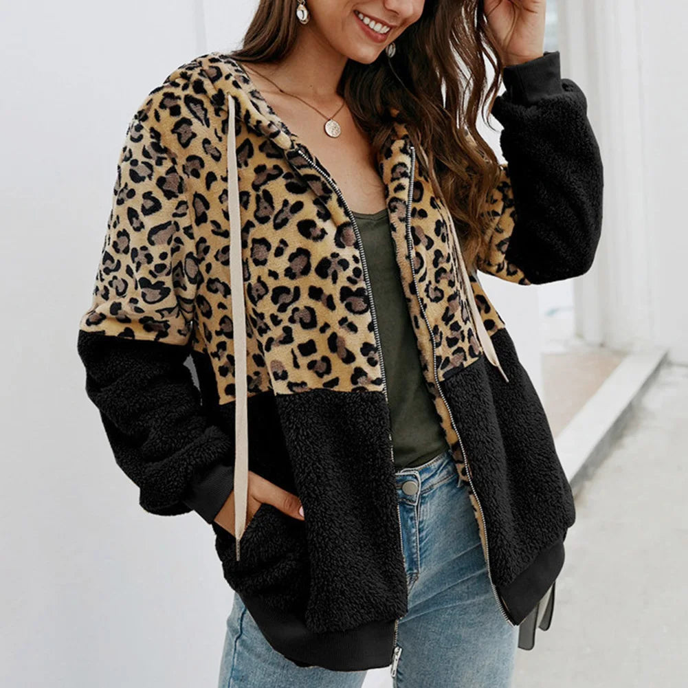 Stilla | Hoodie med leopardmønster i plysch