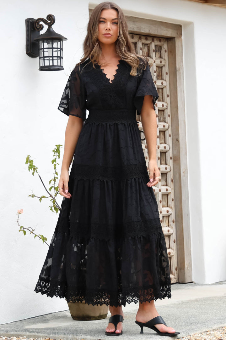 Stilla | Elegant Sort Maxikjole