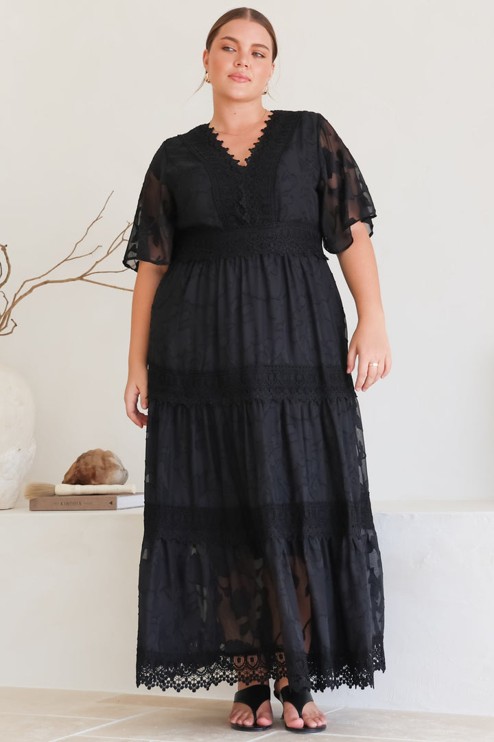 Stilla | Elegant Sort Maxikjole
