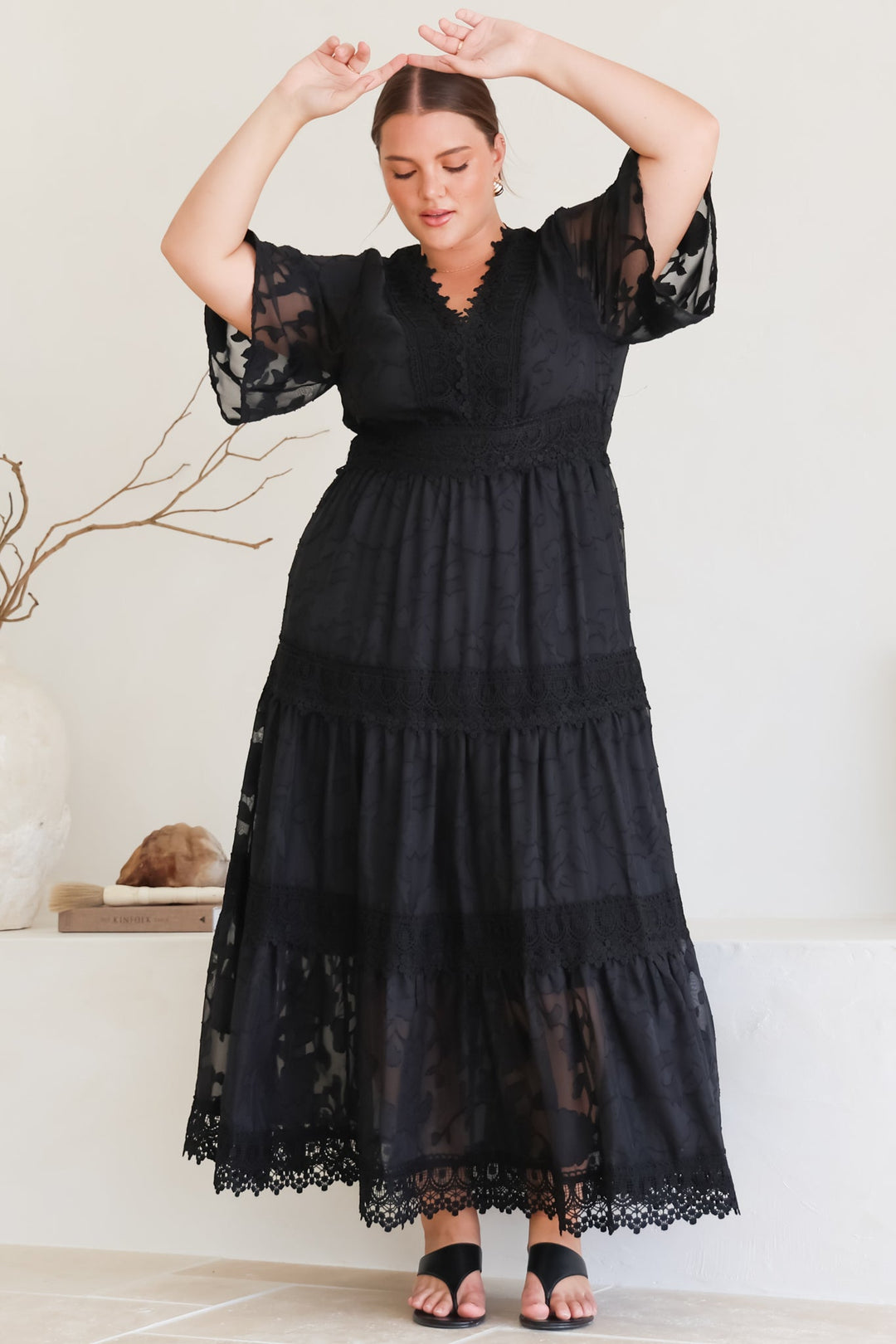 Stilla | Elegant Sort Maxikjole