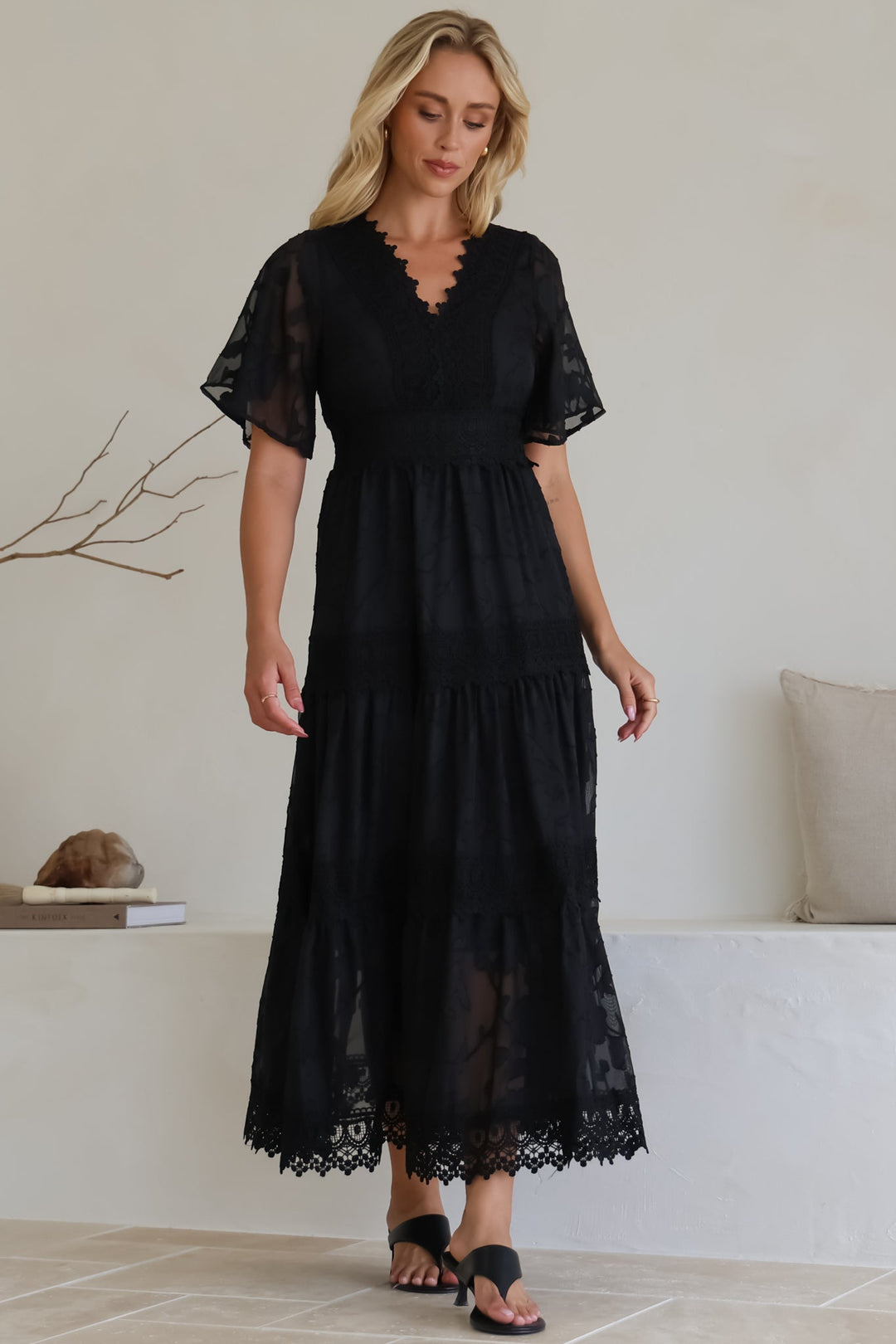 Stilla | Elegant Sort Maxikjole