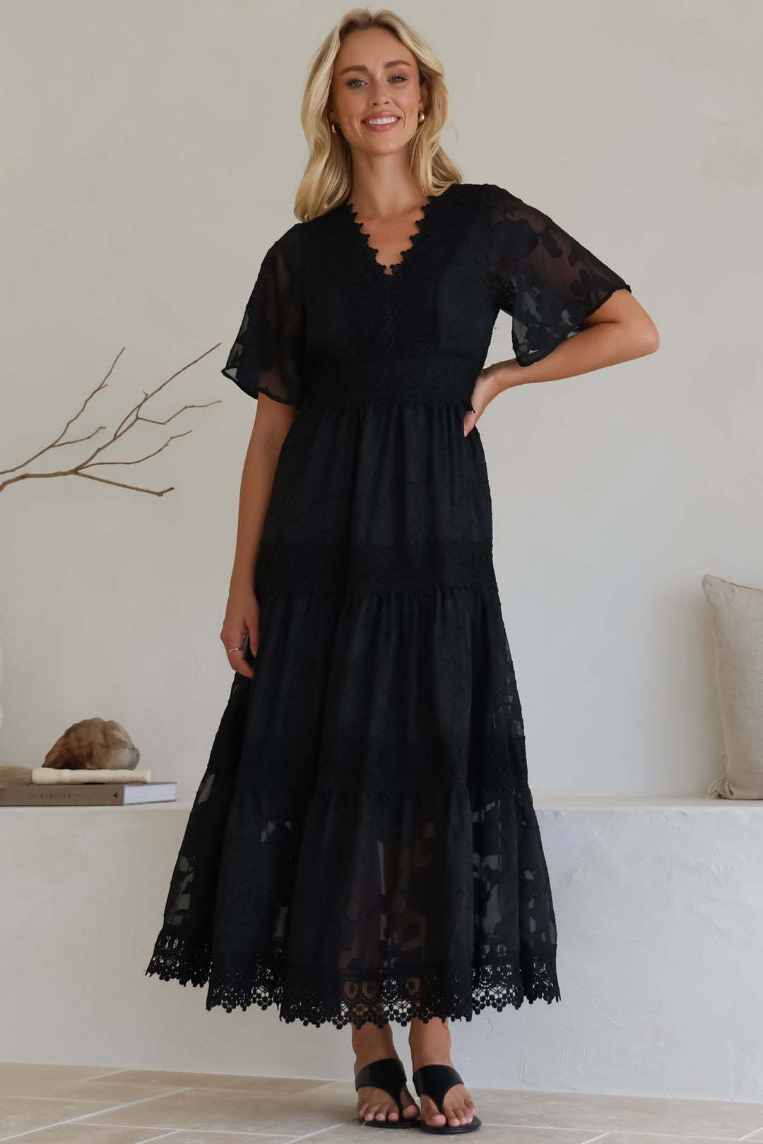 Stilla | Elegant Sort Maxikjole
