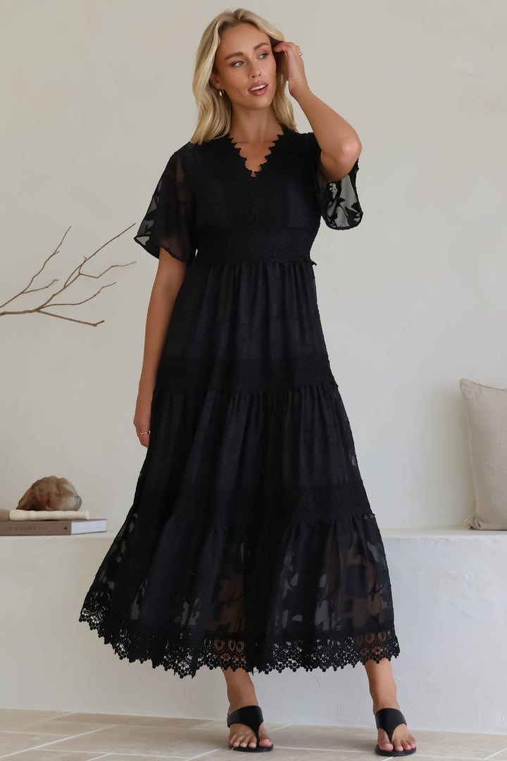 Stilla | Elegant Sort Maxikjole