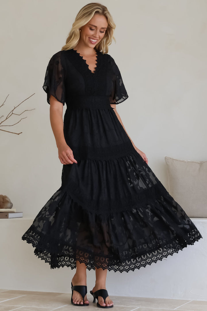 Stilla | Elegant Sort Maxikjole