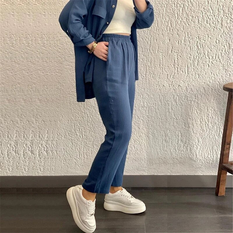 Stilla | Slim Fit og Elegante to Delt Sæt Bluse og Bukser