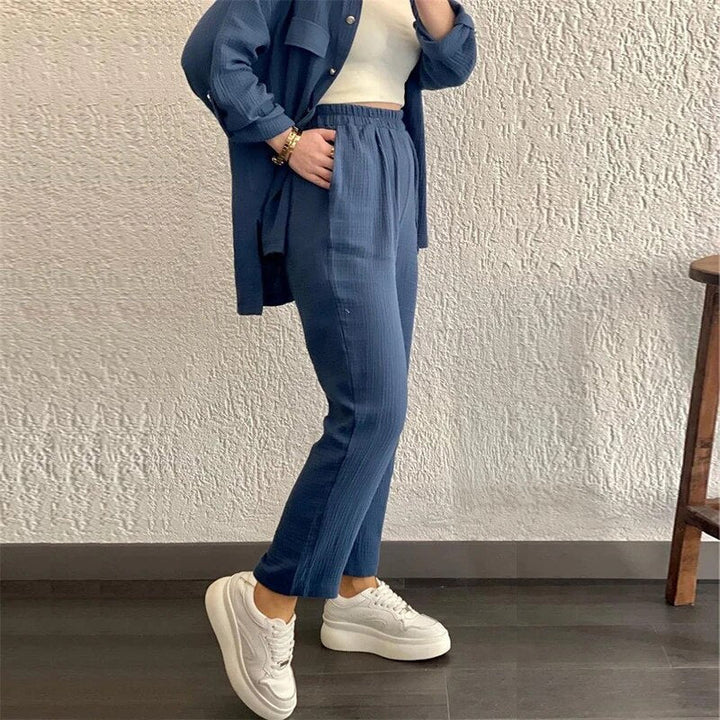 Stilla | Slim Fit og Elegante to Delt Sæt Bluse og Bukser