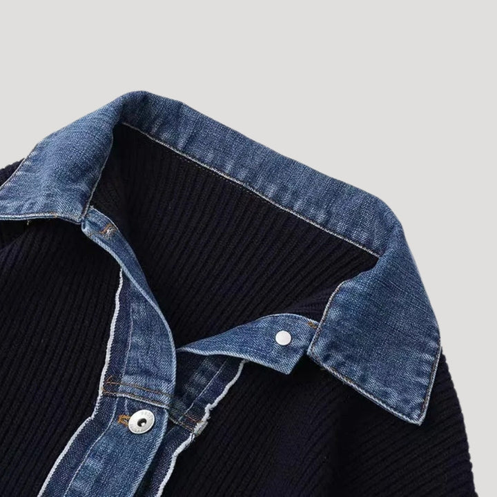 Stilla | Pullover med Denim Krave og Knapstolpe