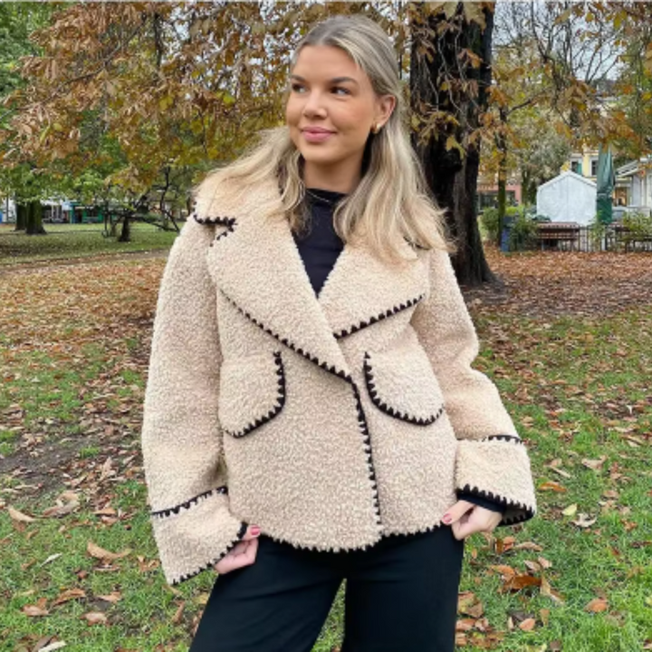 Stilla | Elegant og Komfortabel Løs Jakke Myla