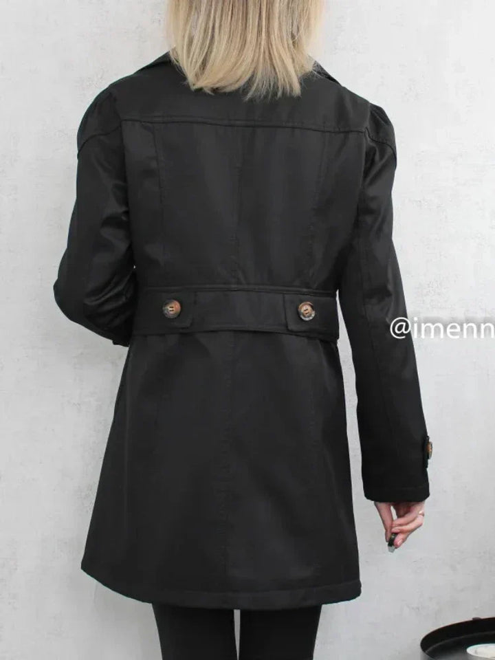 Stilla | Trenchcoat med moderne chic