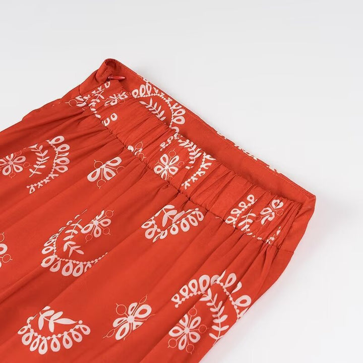 Dame Crop-top og Maxi-nederdel sæt med blomsterdesign og flæsedetaljer Stilla