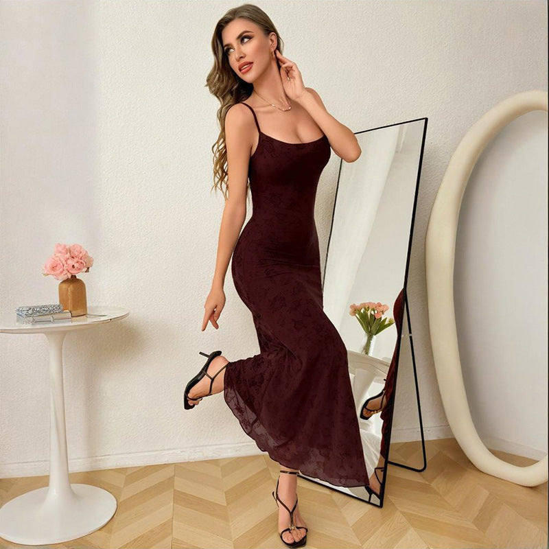 Dame Elegant Aftenkjole med Blomsterdetaljer og Slim Fit Skovae