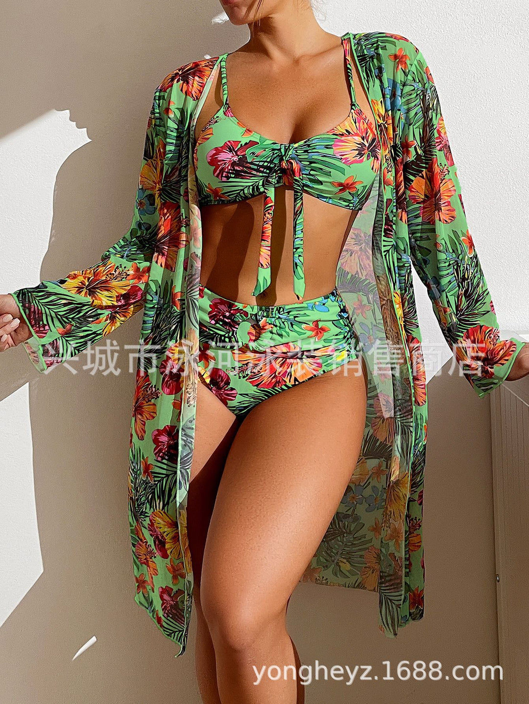 Dame bikiniset med blomster kimono og bindebånd Stilla