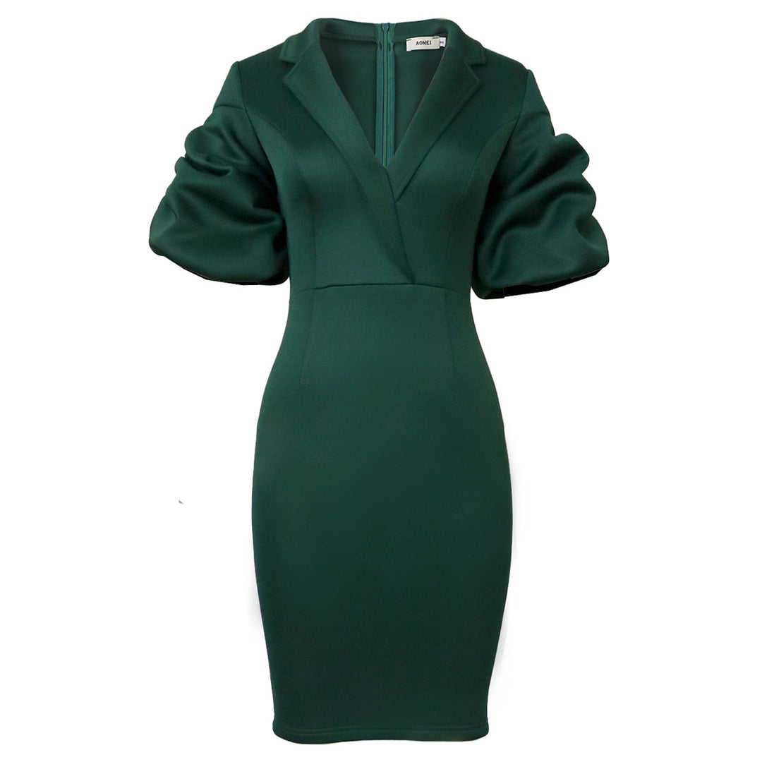 Dame figursyet kjole med elegante puffærmer Skovae