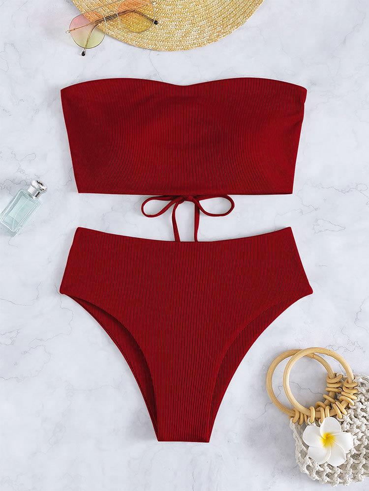 Dame bandeau-bikini med justerbar trusse og raffineret design Skovae