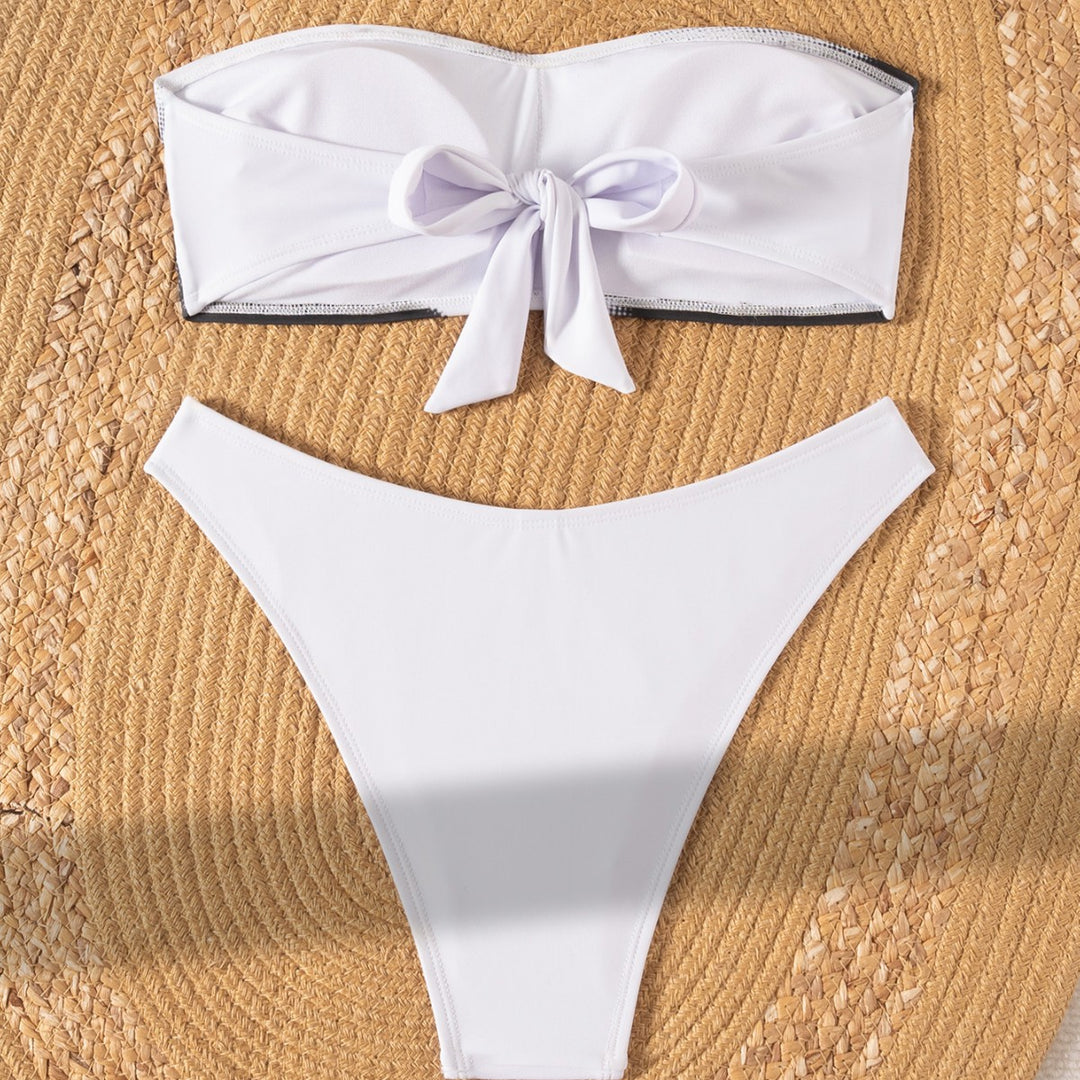 Dame bandeau bikini med moderne grafikdesign skovae