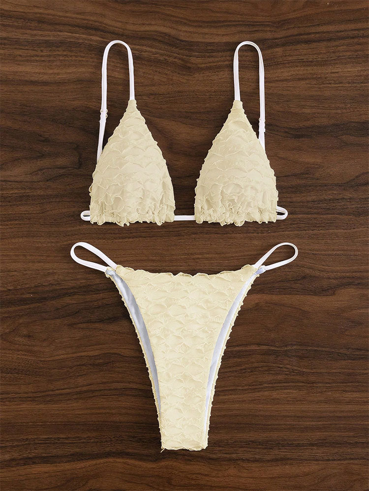 Dame triangel-bikini med trendy ruffle-detaljer Skovae