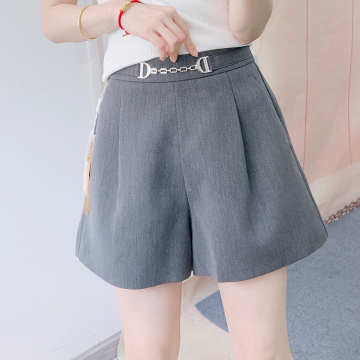 Dame elegante shorts med bred talje og dekorativt bælte Stilla