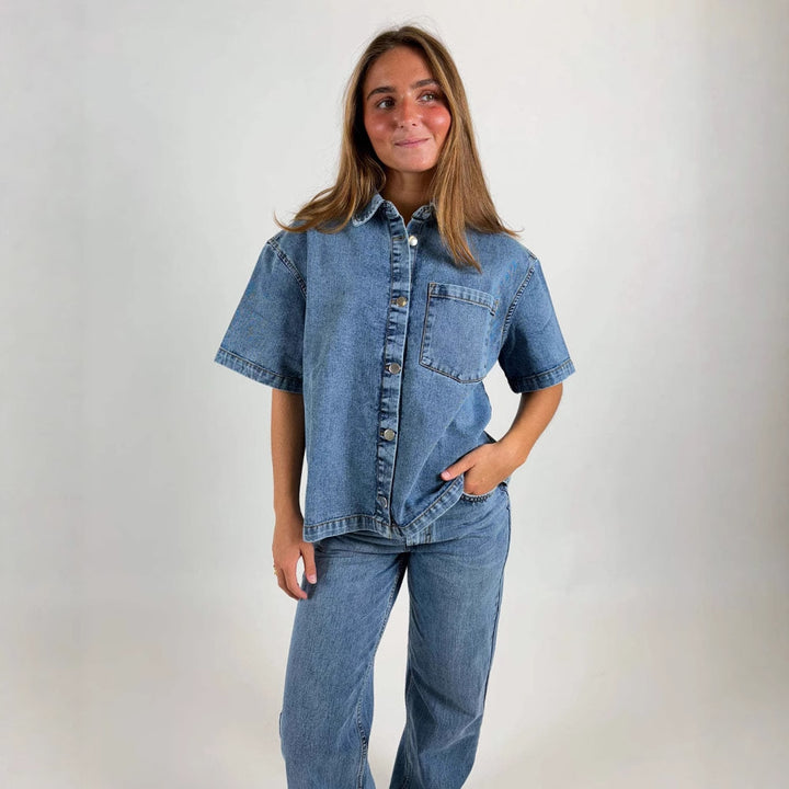Dame denim skjortejakke i afslappet oversized snit Skovae