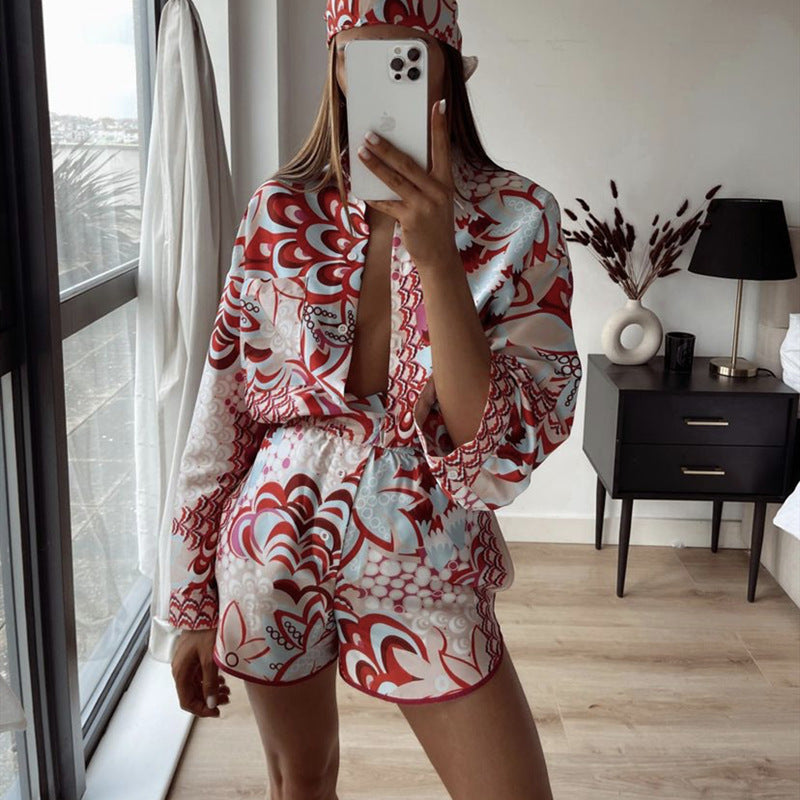 Dame bluse sæt med blomster mønster og shorts Skovae