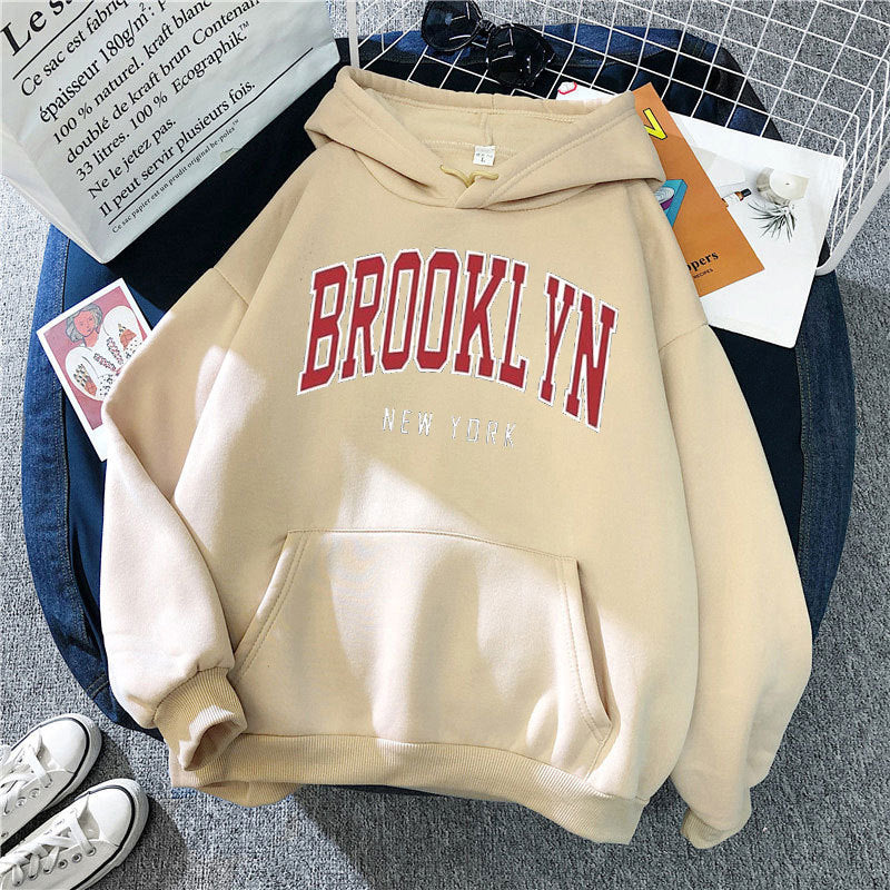 Kvinders hoodie med stilfuld Brooklyn print Skovae