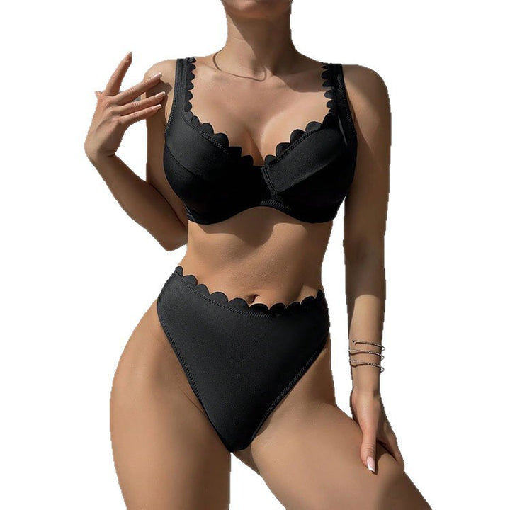 Dame bikini-sæt med elegant bølgekant Skovae