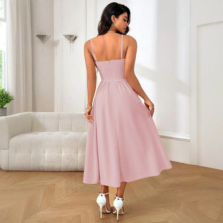 Dame elegant maxikjole med figursyet silhuet og fine stropper Skovae