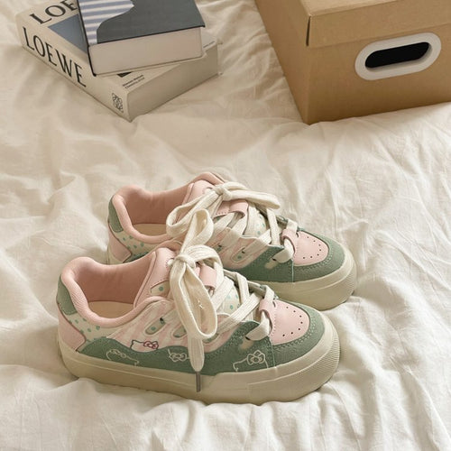 Dame sneakers i legende design med detaljerede dyremotiver og behagelig dæmpning Stilla