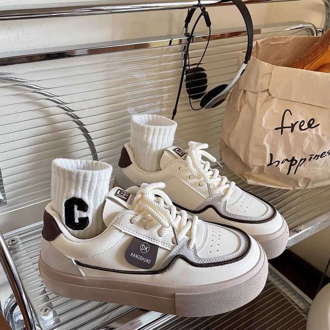 Dame Plateau Sneakers med stilfuldt design og robuste gummisåler Stilla