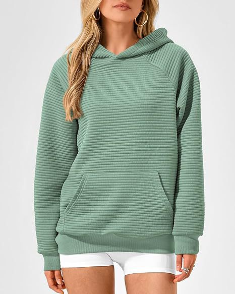 Dame hoodie med struktureret design og komfortabel pasform Stilla