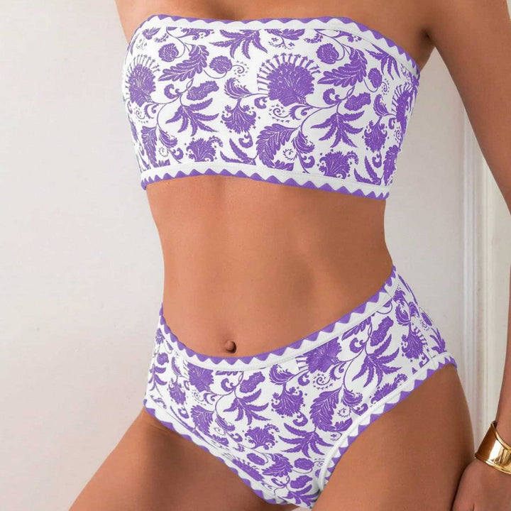 Dame bandeau bikini med trendy floralt design Skovae