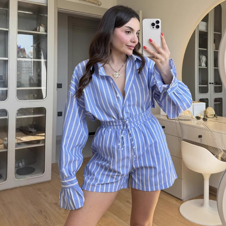 Dame Lækkert og stilfuldt pyjamassæt med stribede detaljer Stilla