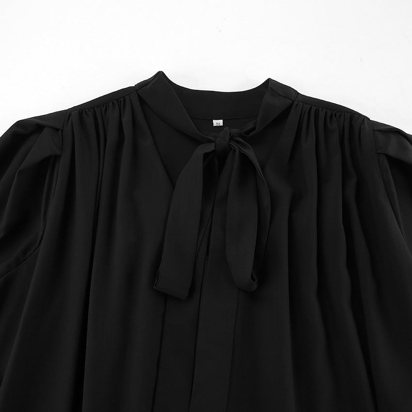 Dame omslagkjole med voluminøse ærmer og elegant sløjfepynt Stilla