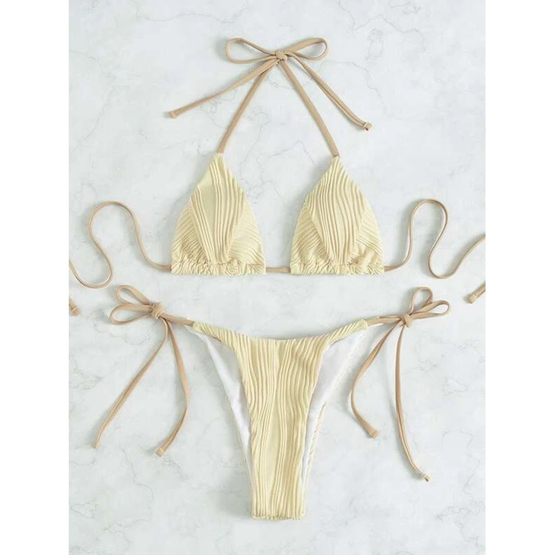 Dame Triangel-Bikini med raffinerede flæsedetaljer og justerbare bindebånd Stilla