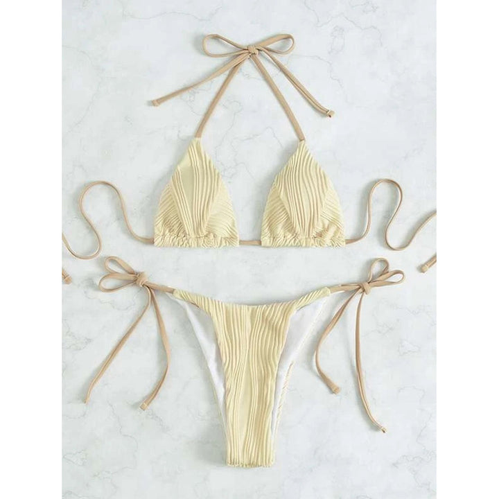 Dame Triangel-Bikini med raffinerede flæsedetaljer og justerbare bindebånd Stilla