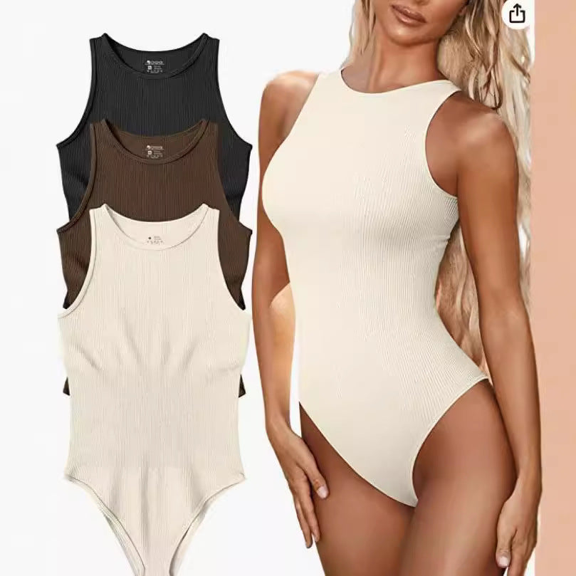 Dame sømløs badedragt med sporty snit og ribstruktureret design Stilla