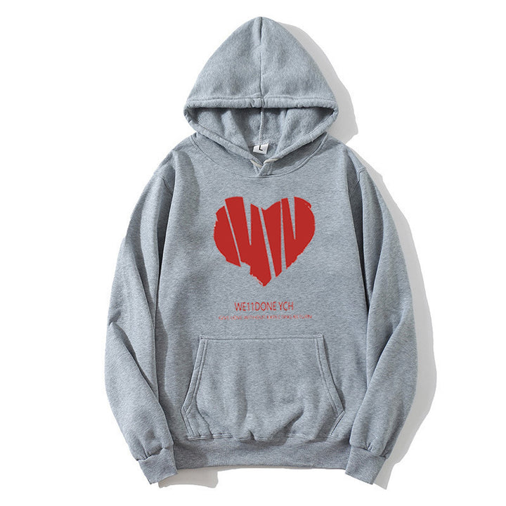Kvinders hættetrøje med kreativt hjerte design og stilfuld lettering Skovae