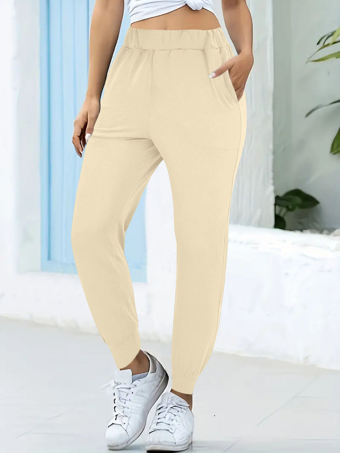 Dame Sporty Joggingbukser med elastisk linning og praktiske lommer Stilla