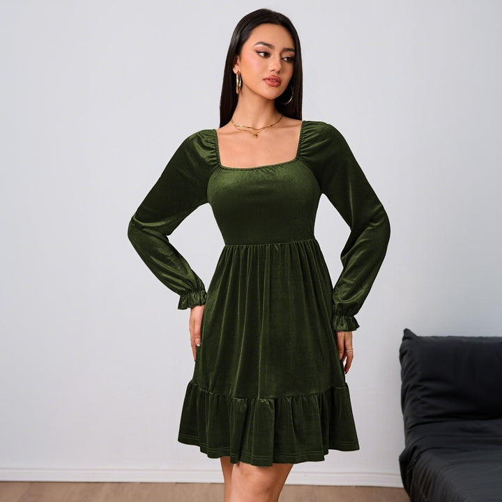 Damer Velour Minikjole med Rynker og Smagfulde Puffærmer Stilla