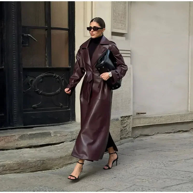 Kvinders moderigtige faux læder trench coat med bælte Stilla