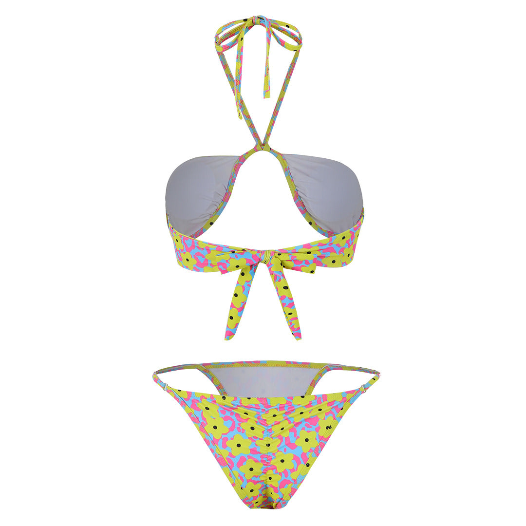 Dame bikini-sæt med blomsterdesign og bandeau top Stilla