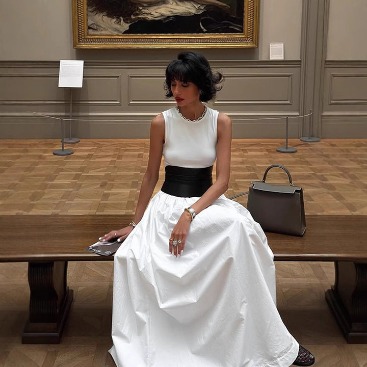 Dame elegant maxikjole med voluminøs nederdel og figursyet overdel Stilla