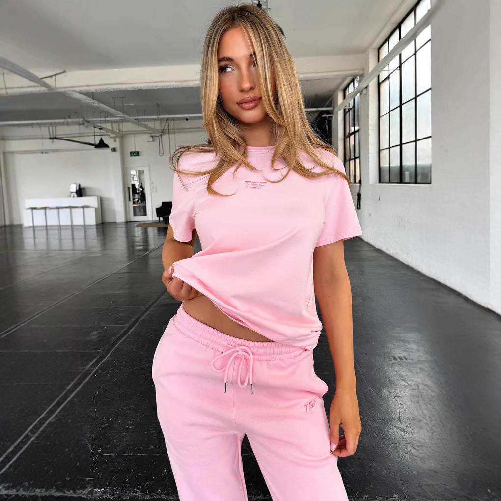 Dame trendy T-shirt med afslappet snit og kvalitets bomuldsmateriale Skovae