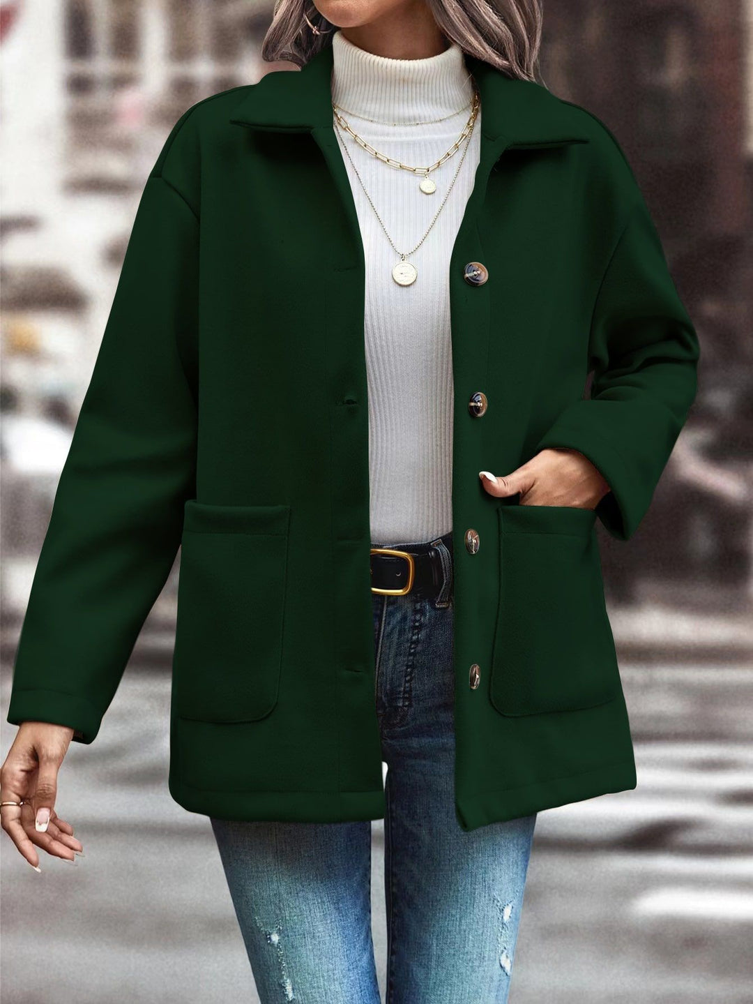 Damer fashionable oversized jakke med knapdetaljer og praktiske lommer Stilla