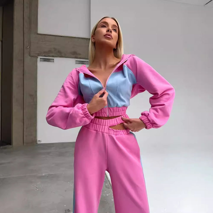 Dame smart sportssæt med cropped hoodie og brede bukser Stilla