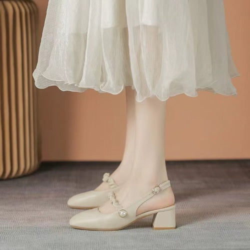 Dame Slingback-pumper med fashionabel kæde- og perleaccent Stilla