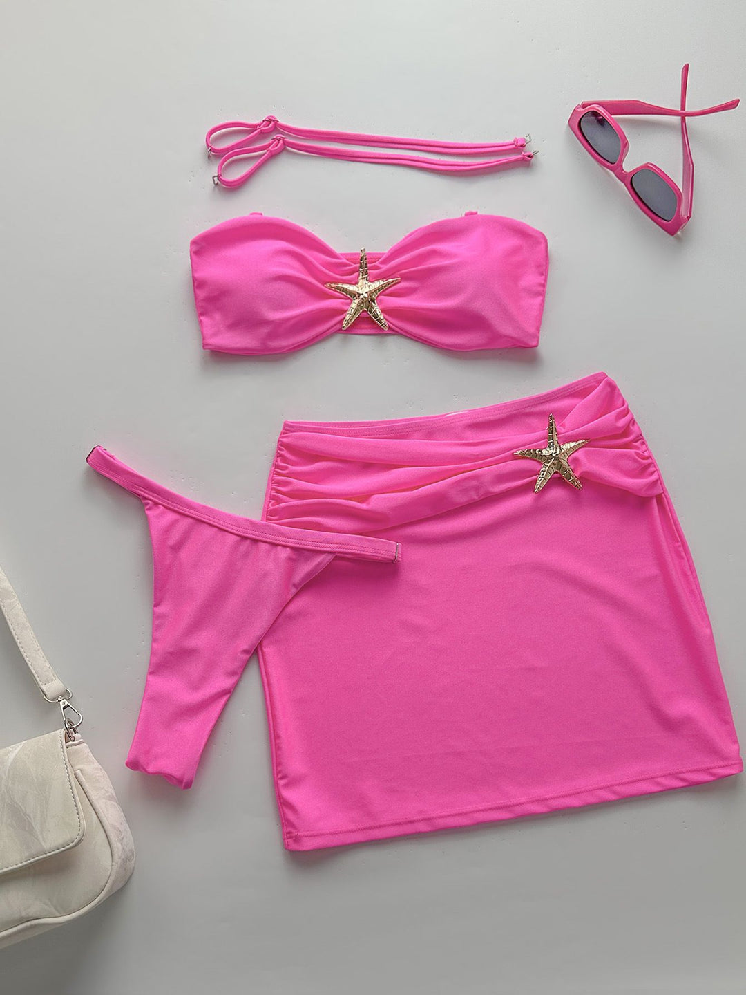 Dame bikini sæt med raffineret indpakningsnederdel og funklende stjerne detaljer Stilla