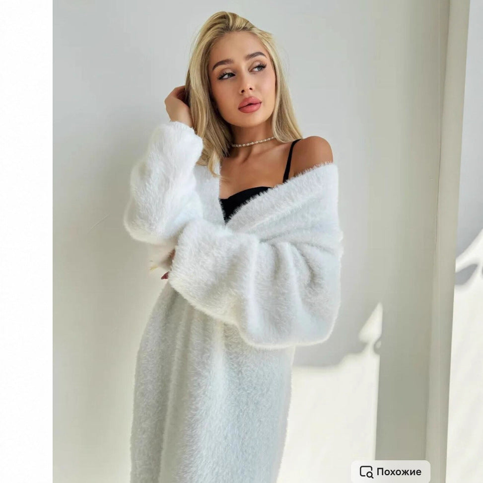 Kvinders Fluffy Maxi Cardigan med Dyb V-Hals og Oversized Silhuet Stilla